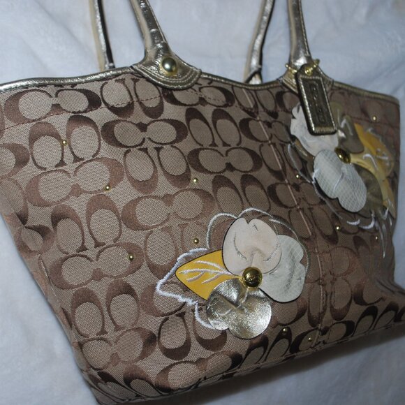 🌸COACH Large Signature Bleeker Floral Khaki Gold Tote Carryall Handbag🌸 - Picture 7 of 14